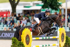 Hannes Ahlmann und Coquetto souverän zum Sieg in Deutschlands U25 Springpokal von Balve und damit direkt zum Finale nach Aachen. Foto: sportfotos-lafrentz.de