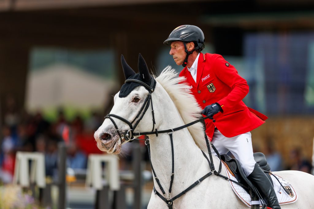 Wie die beiden Fehler in der zweifachen Kombination am Ende des Parcours zustande kamen? Hansi Dreher hatte auch keine Erklärung. Foto: sportfotos-lafrentz.de