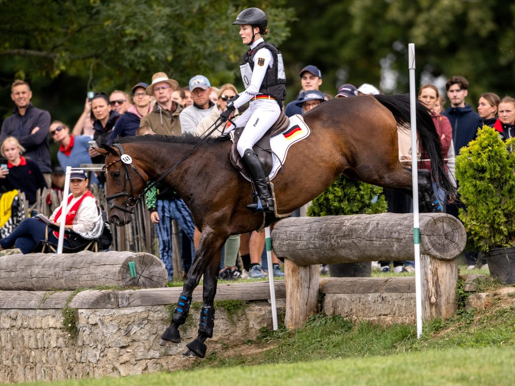 Hannah Busch und Crystal-Annabell auf dem Weg, ihren Vorjahres-Triumph in Strzegom zu wiederholen. Foto: FEI
