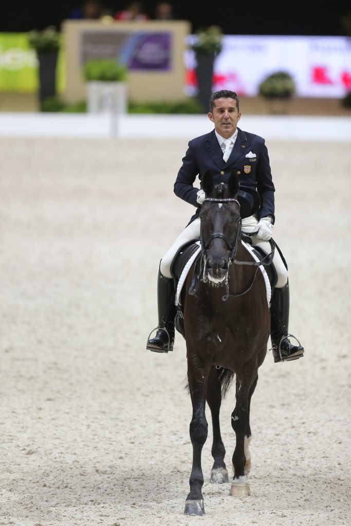 Cesar Parra mit Van the Man beim Weltcup-Finale 2014 in Lyon. Foto: sportfotos-lafrentz.de