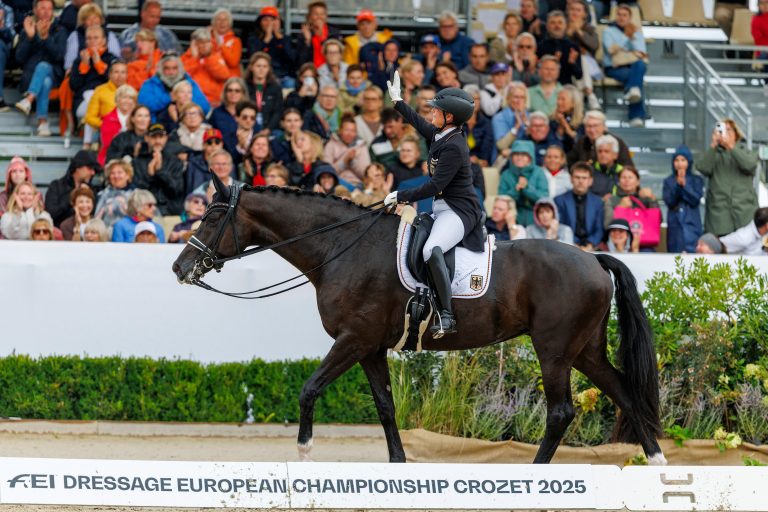 Isabell Werth mit Wendy bei den Europameisterschaften 2025 in Crozet. Foto: Sportfotos-lafrentz.de