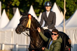 Sieger in der Qualifikation der dreijährigen Hengste beim Bundeschampionat 2025: Beck's in Black. Foto: Vortmann