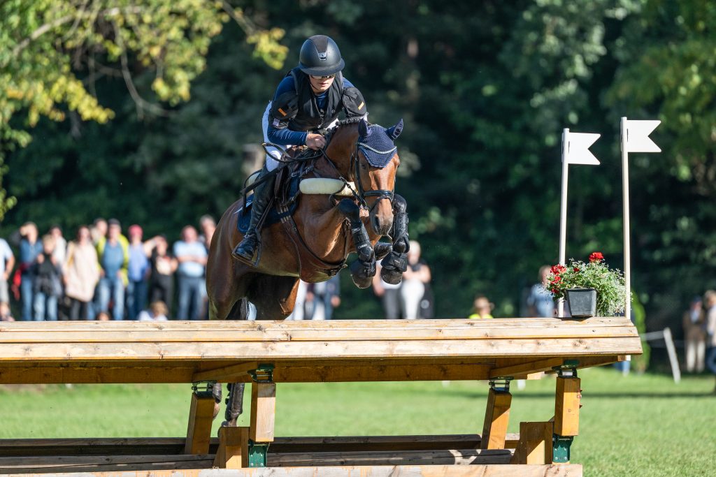 Antonia Dewes und Assenmachers Glücksfee auf dem Weg zu Bronze. (Foto: Vortmann)