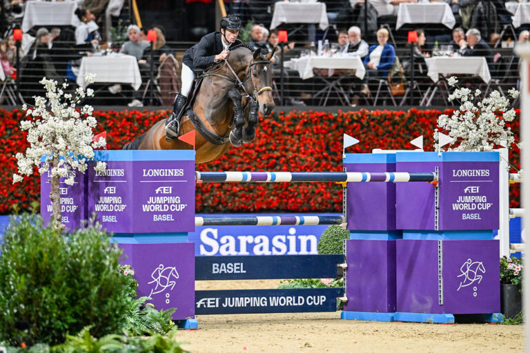 Mit neuer Zäumung zurück in der Erfolgsspur: United Touch S und Richard Vogel. Foto: LONGINES CHI CLASSICS Basel 2026 / Katja Stuppia