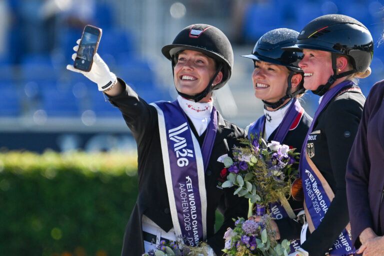 Cathrine Laudrup-Dufour (Silber), Lottie Fry (Gold) und Katharina Hemmer (Bronze). (Foto Nilkens)