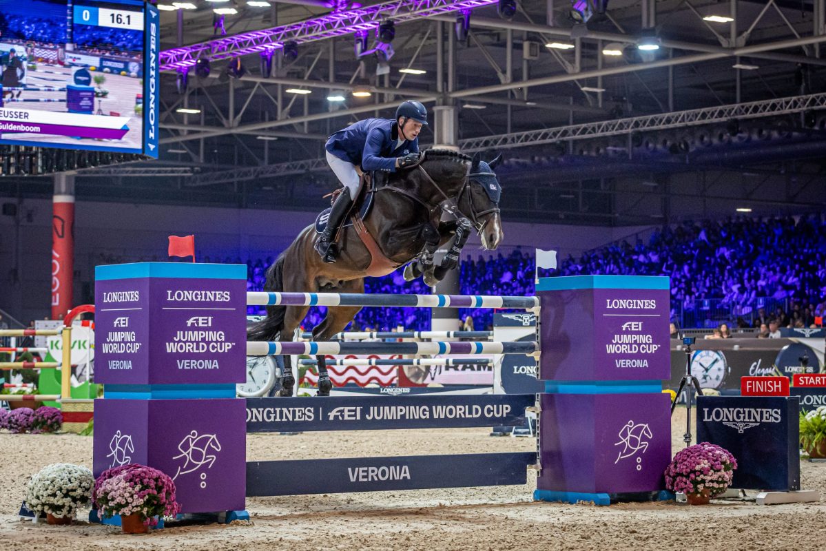 Fliegen und siegen mit Daniel Deußer und Otello de Guldenboom in Verona. Foto: FEI/Massimo Argenziano
