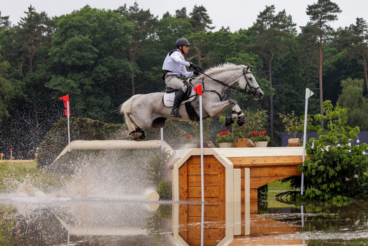 LUHMÜHLEN - Longines Horse Trail 2023

BERGENDAHL Arne (GER), Luthien 3
CCI5*-L Gelände / Cross Country

Luhmühlen, Turniergelände
17. June 2023
© www.sportfotos-lafrentz.de/Stefan Lafrentz