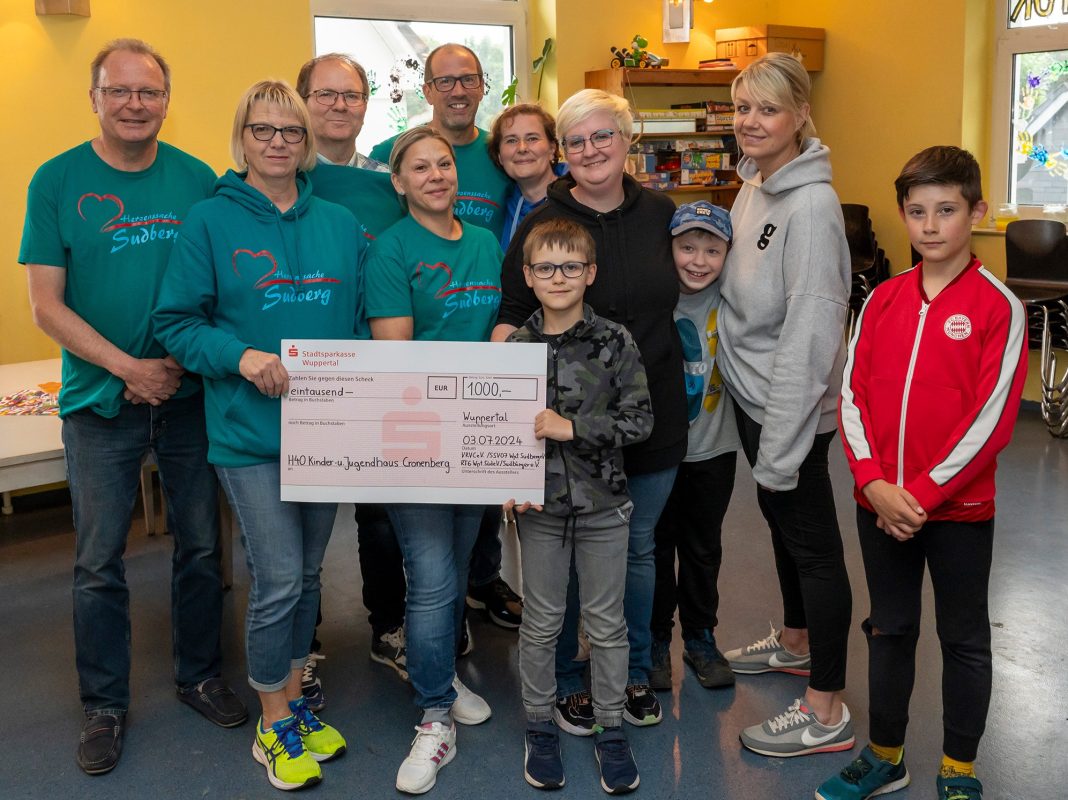 Bild-Sudberg-Scheck-Jugendhaus-040724-FS6_2604_1