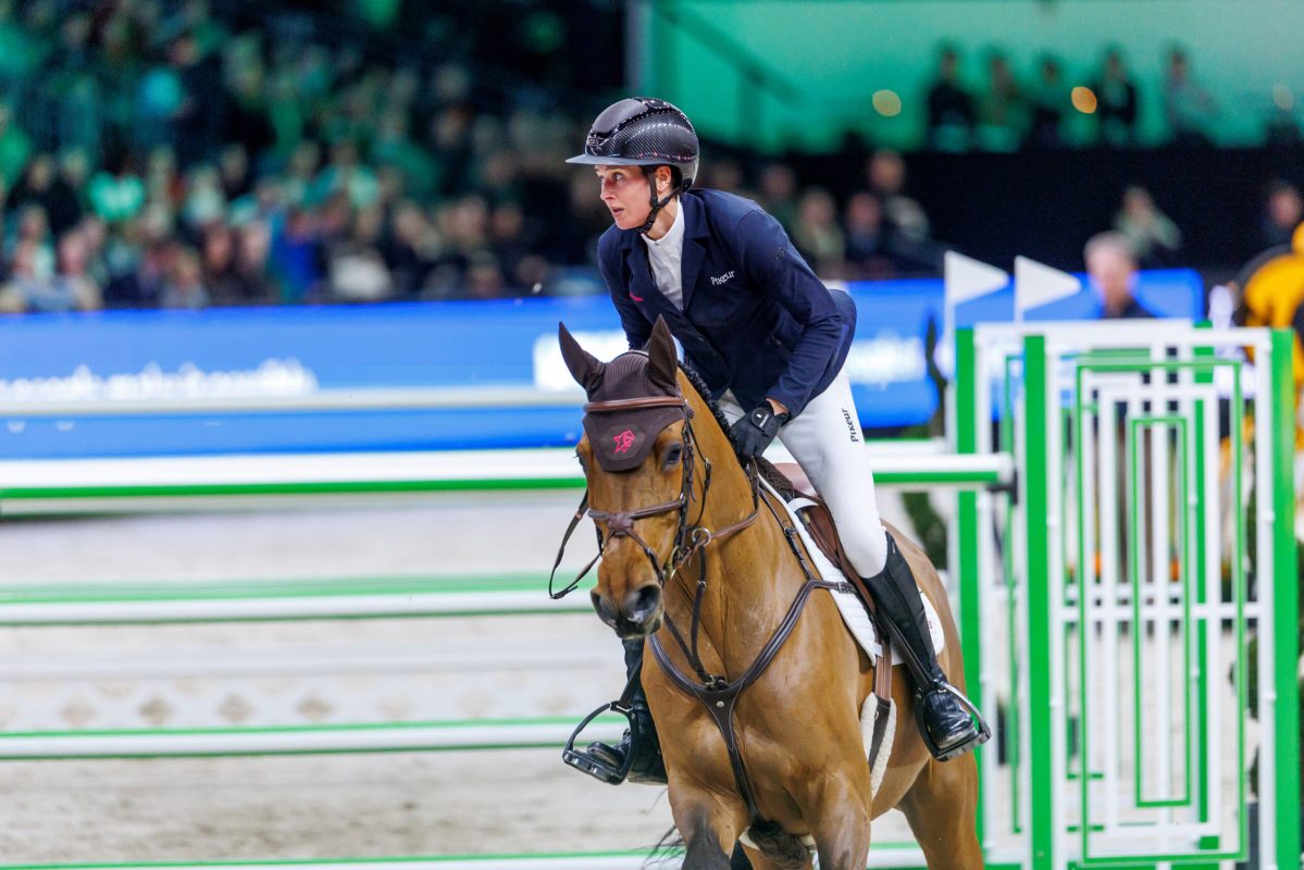 Erstes Aufatmen – Casa Blue PS hat die OP gut überstanden. Foto: Sportfotos-lafrentz.de