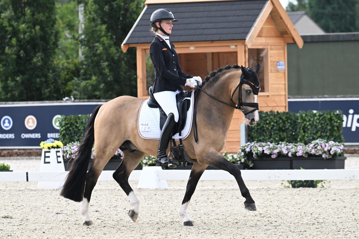 Bestes Paar der deutschen Pony-EM Mannschaft: Leni-Sophie Gosmann und Diamantini EA WE. Foto (Archiv): Nilkens