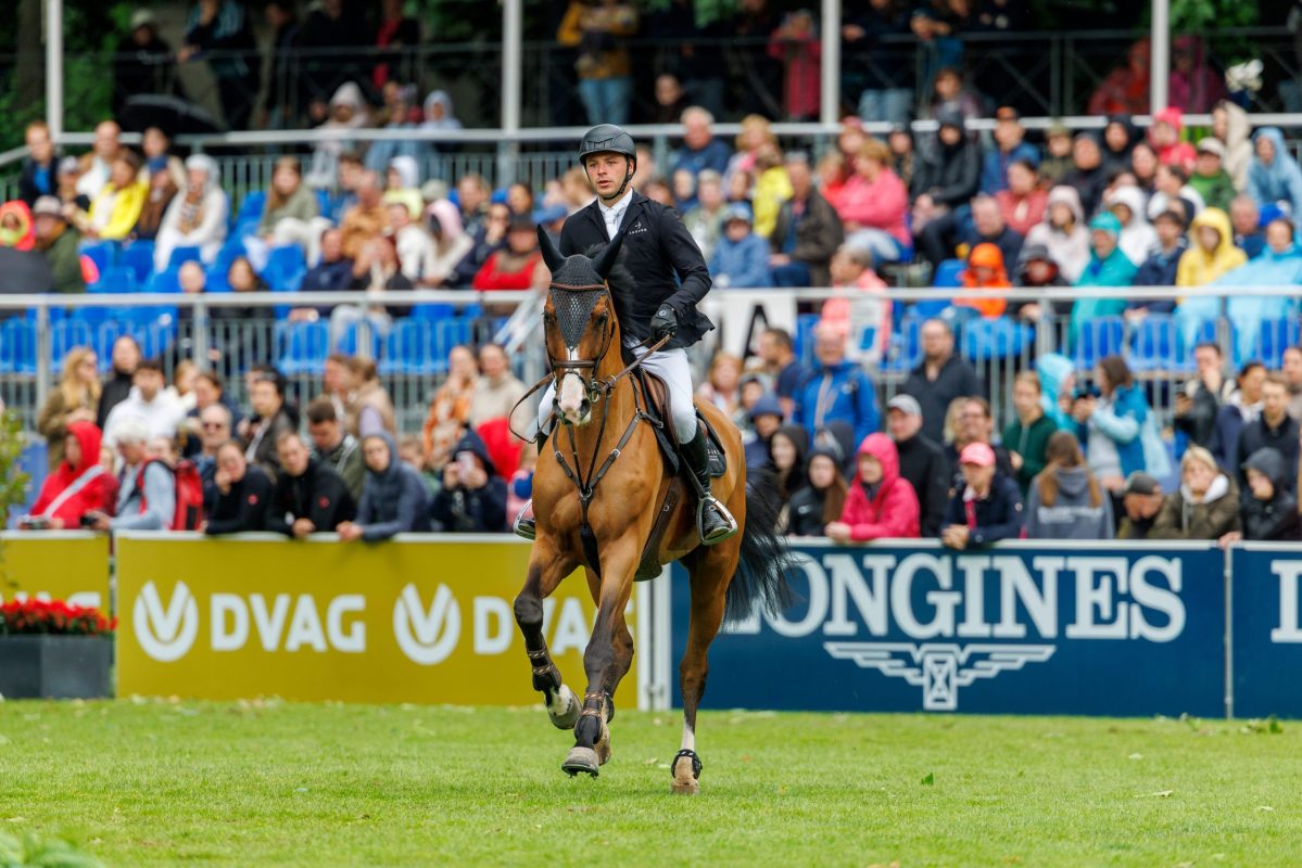 Dritte im Großen Preis von Wiesbaden und jetzt bestes deutsches Paar im Nationenpreis von Vejer de la Frontera: Maximilian Lill und Casallco's George. Foto: sportfotos-lafrentz.de