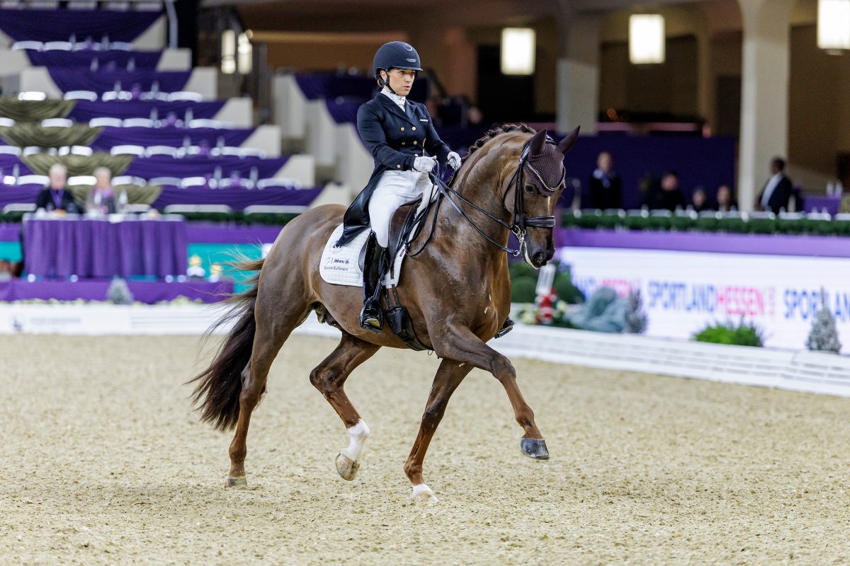 Sieger zum Auftakt des Nürnberger Burg-Pokals: Life Time FRH und Charlott-Maria Schürmann. Foto: sportfotos-lafrentz.de