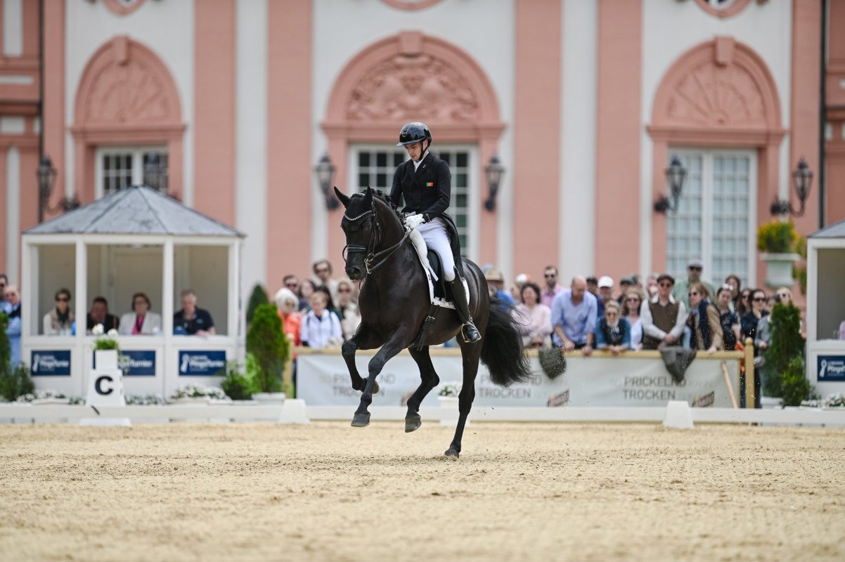 Joao Pedro Moreira und Fürst Kennedy auf dem Weg zu einem historischen Erfolg für seine Heimat Portugal in Wiesbaden. Foto: tomspic.de