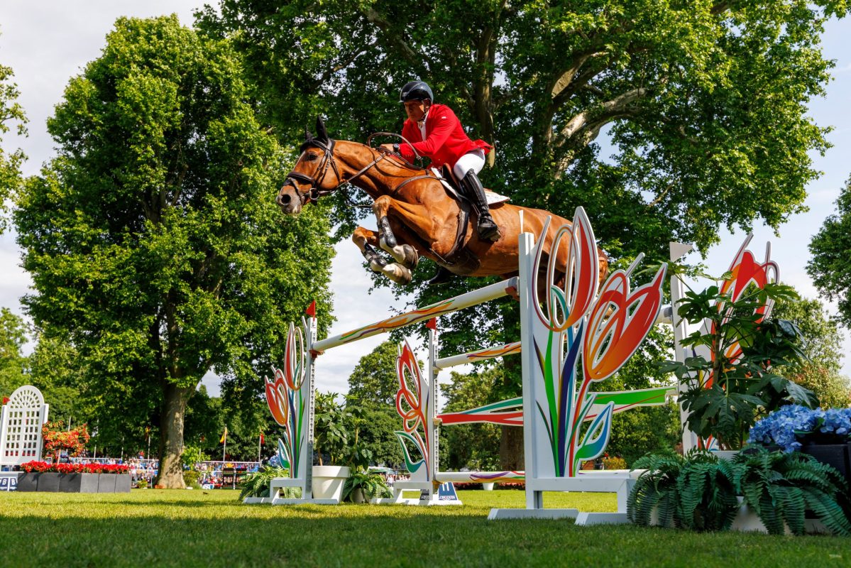 Vladimir Tuganov in Wiesbaden 2025. Er ist einer der Reiter, die nach der Sperre russischer Reiter für FEI-Turniere die Staatsbürgerschaft gewechselt haben und tritt nun unter palästinensischer Flagge an. Foto: sportfotos-lafrentz.de