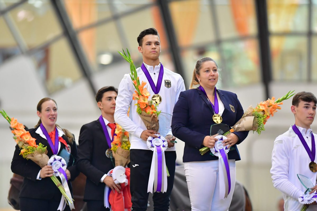 EM Kaposvár

GER (40) - Bela Lehnen (34)-Formel 1 D.C. Alexandra Knauf