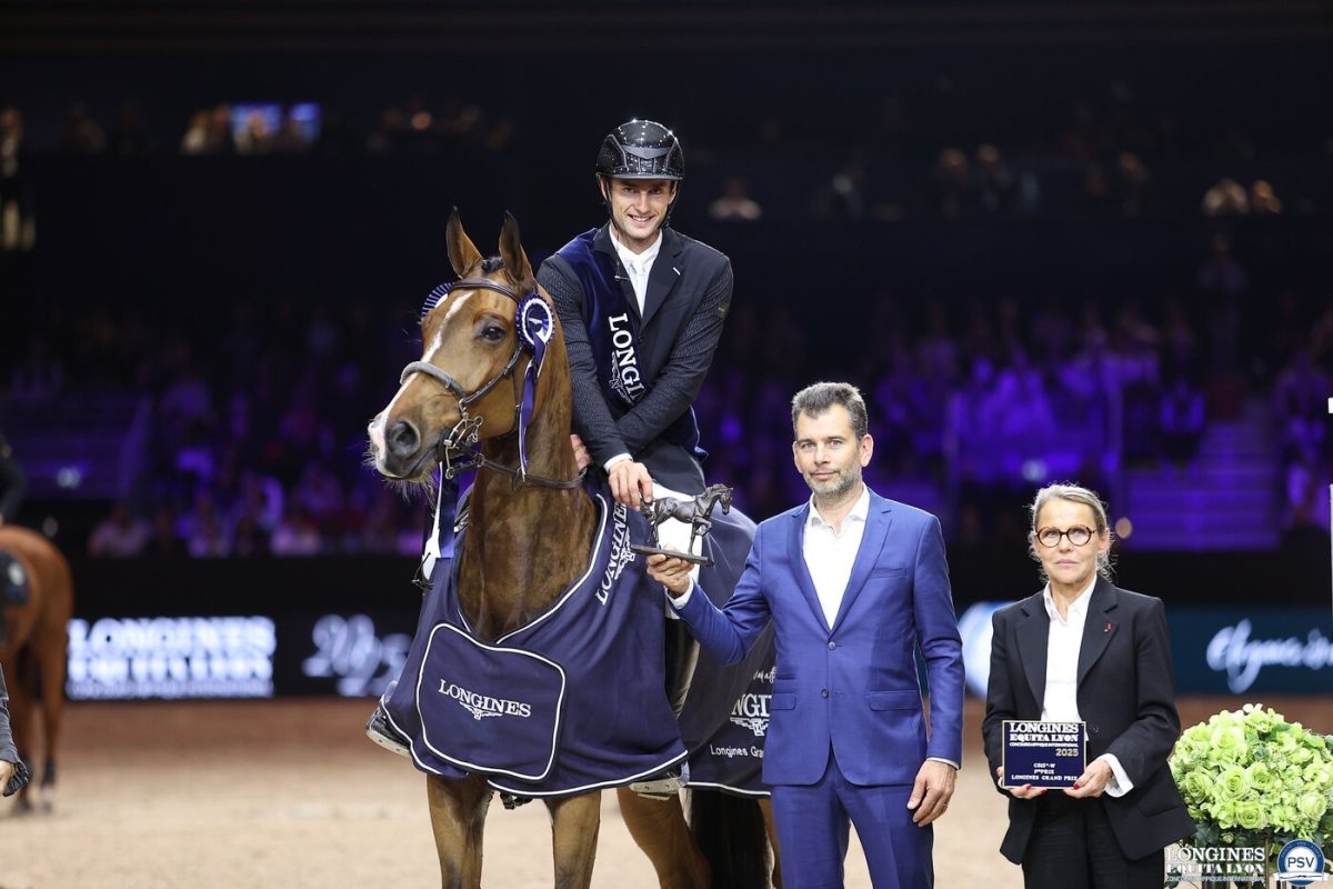 Richard Vogel und Gangster Montdesir, Sieger im Großen Preis von Lyon. Foto: PSV Photos/J. Morel